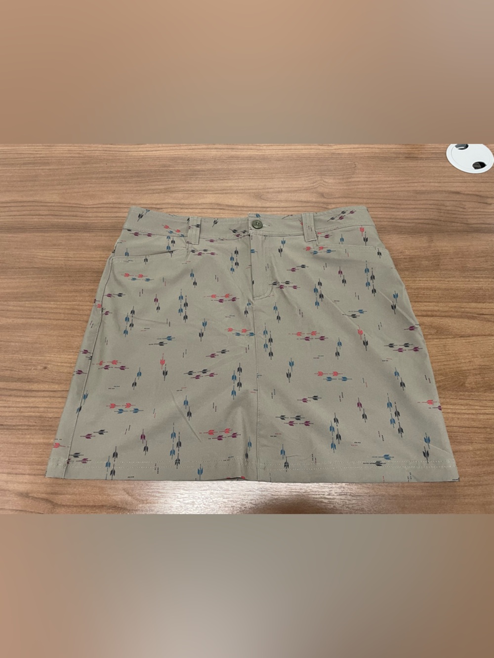 Women’s Eddie Bauer Olive Green Adventurer 2.0 Skort size 8